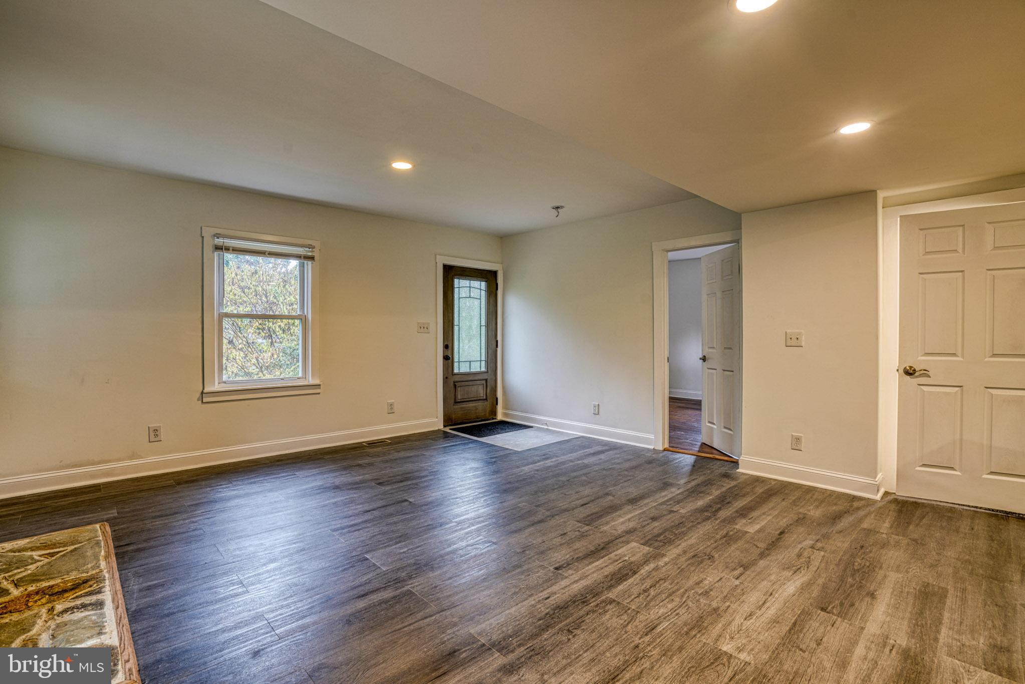 WEST ANNAPOLIS - Residential