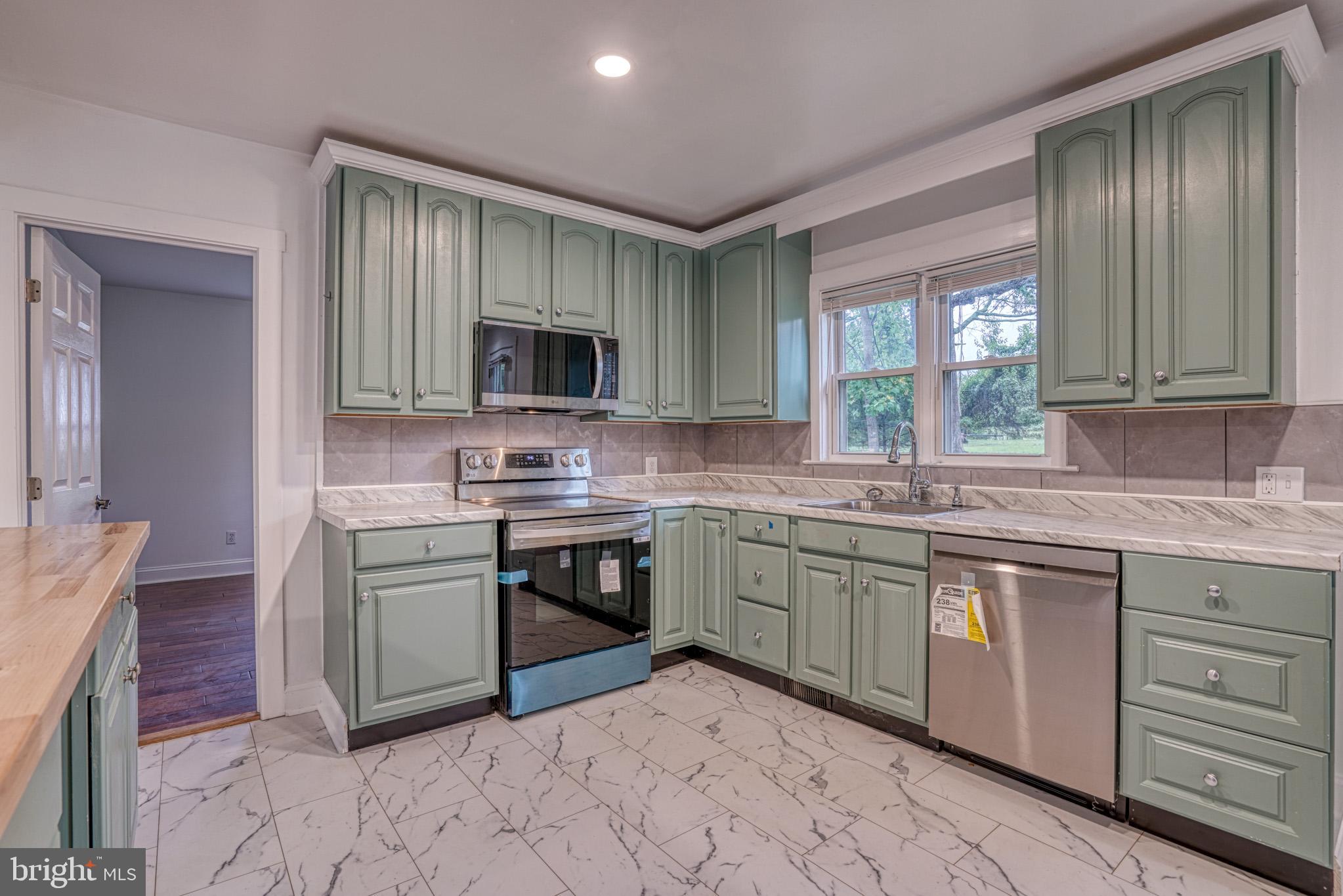 WEST ANNAPOLIS - Residential
