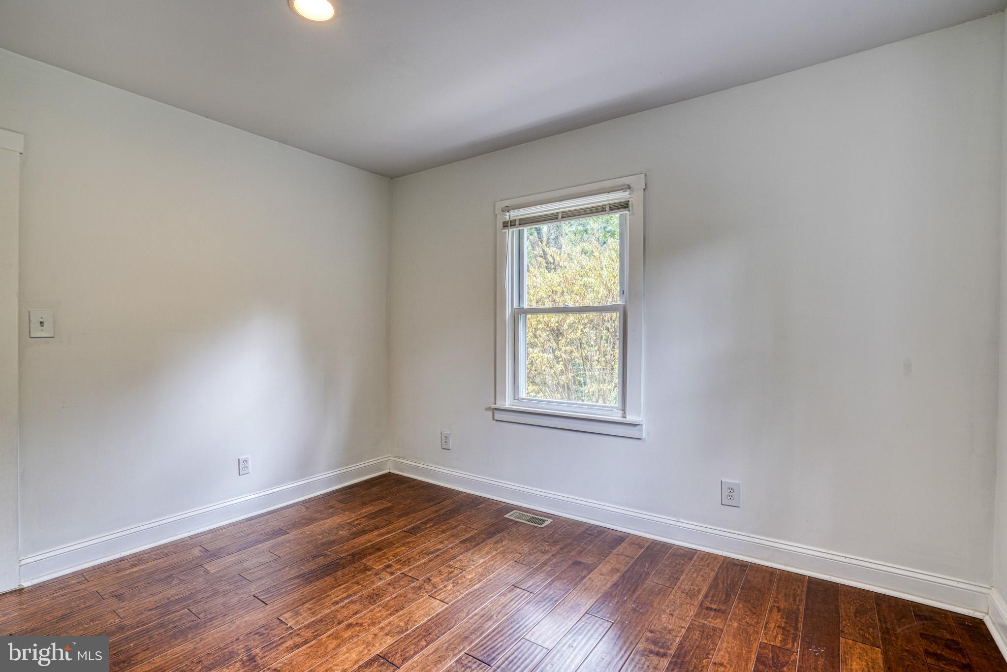 WEST ANNAPOLIS - Residential