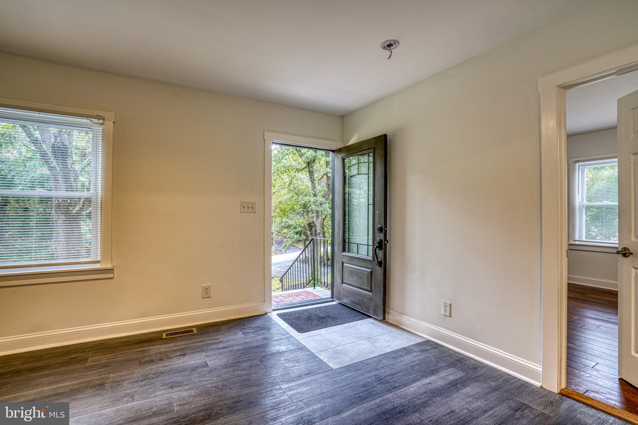 WEST ANNAPOLIS - Residential