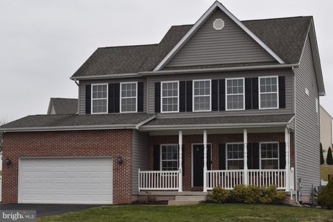 40 REPRISAL ROAD INWOOD WV 25428