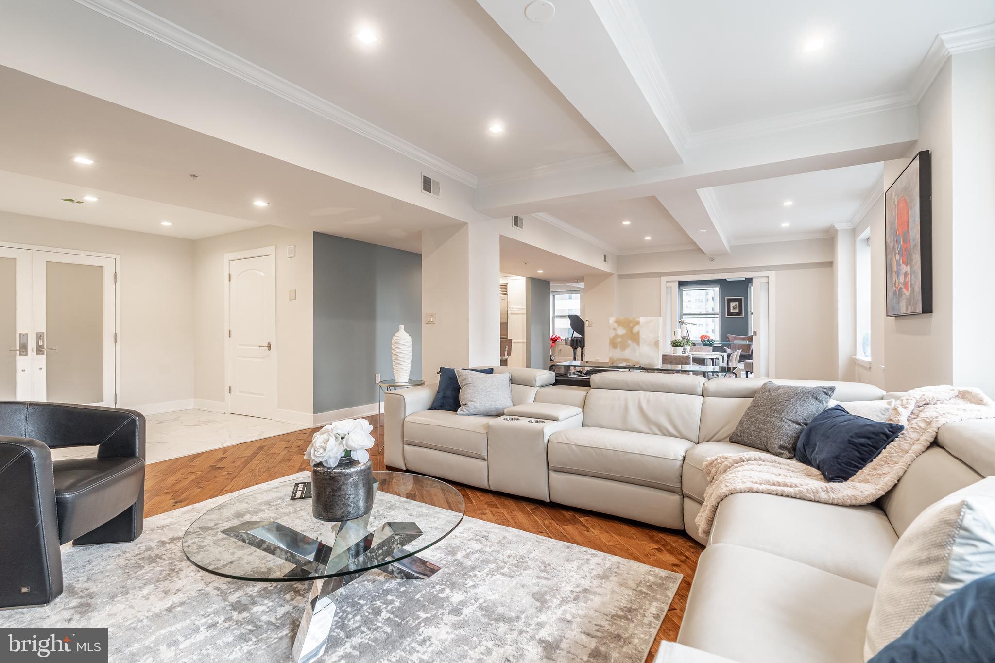 RITTENHOUSE SQUARE - Residential