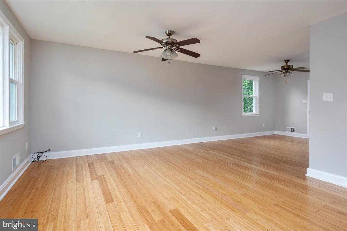 COLONIAL GARDENS - Residential