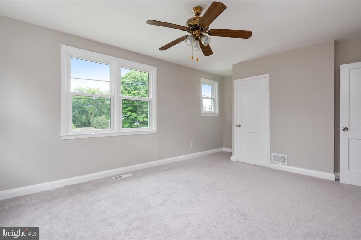 COLONIAL GARDENS - Residential