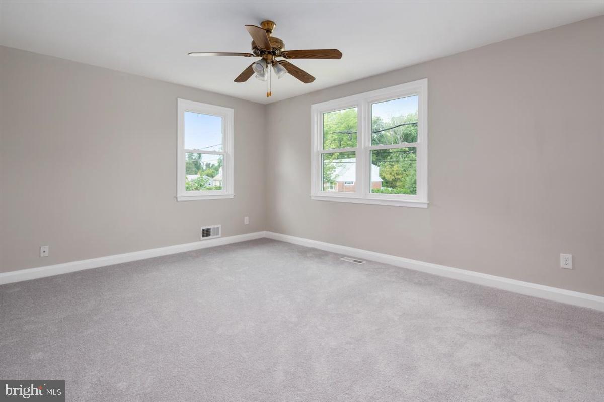 COLONIAL GARDENS - Residential