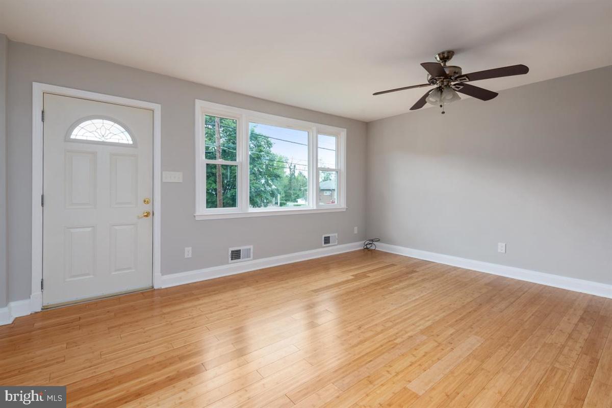 COLONIAL GARDENS - Residential