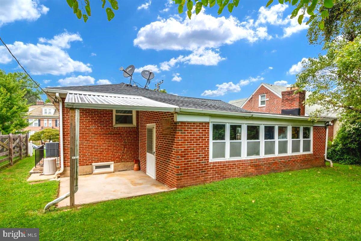 COLONIAL GARDENS - Residential