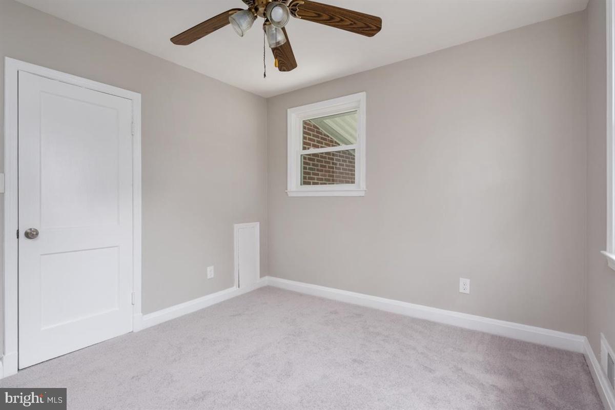 COLONIAL GARDENS - Residential