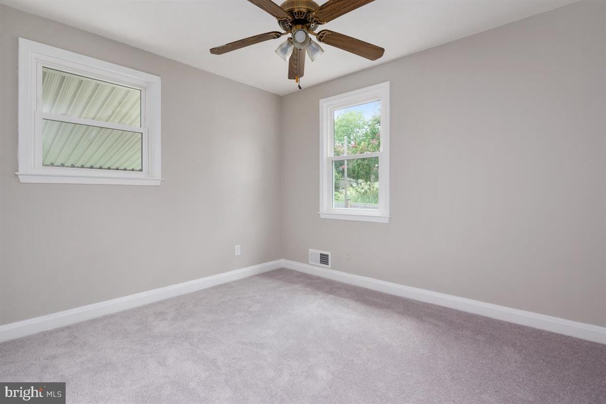 COLONIAL GARDENS - Residential