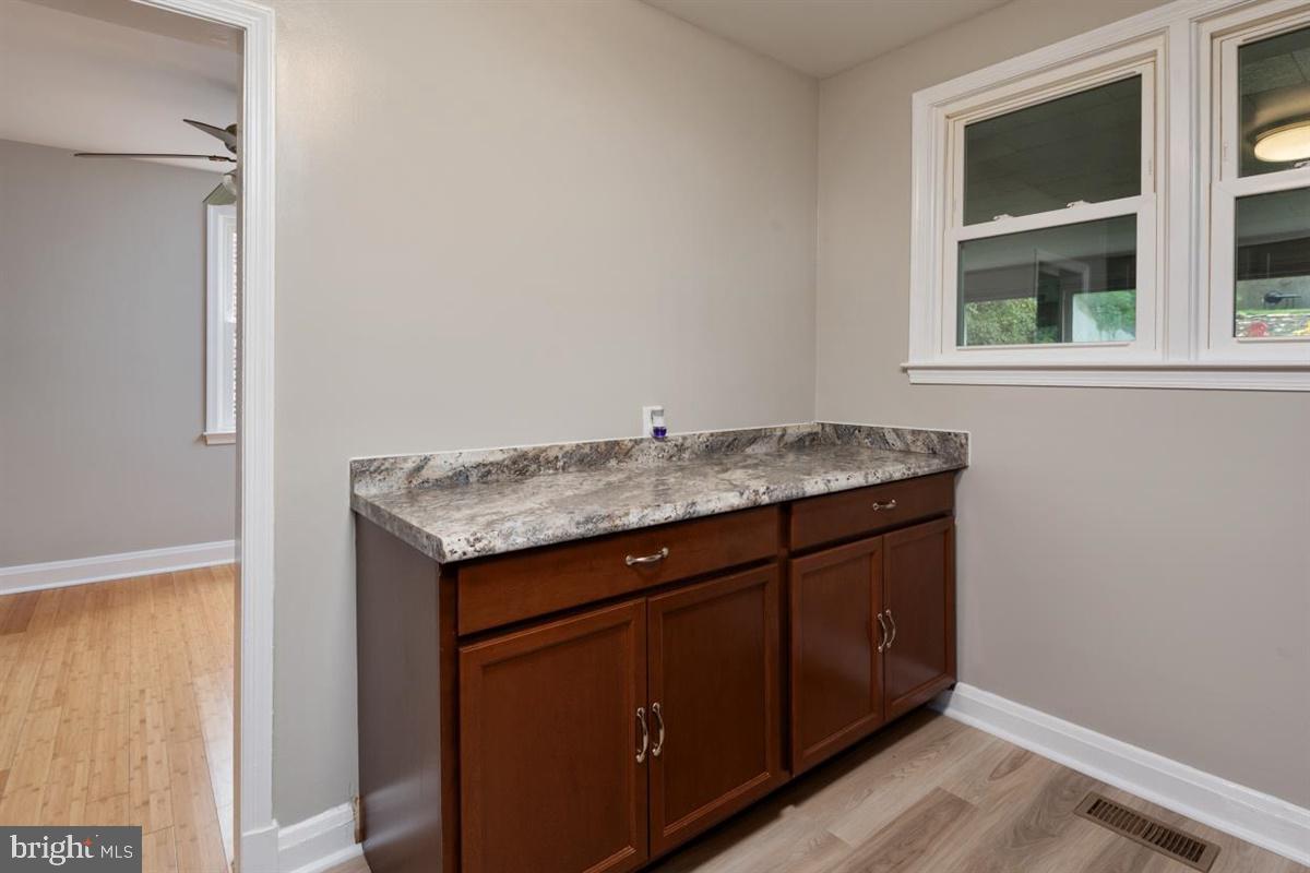 COLONIAL GARDENS - Residential