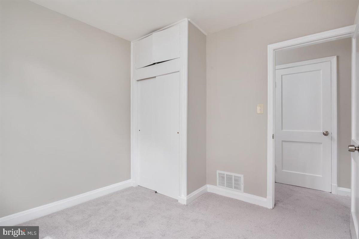 COLONIAL GARDENS - Residential