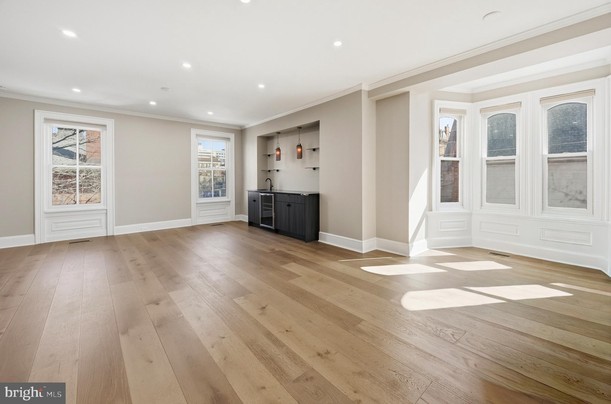 FAIRMOUNT - Residential