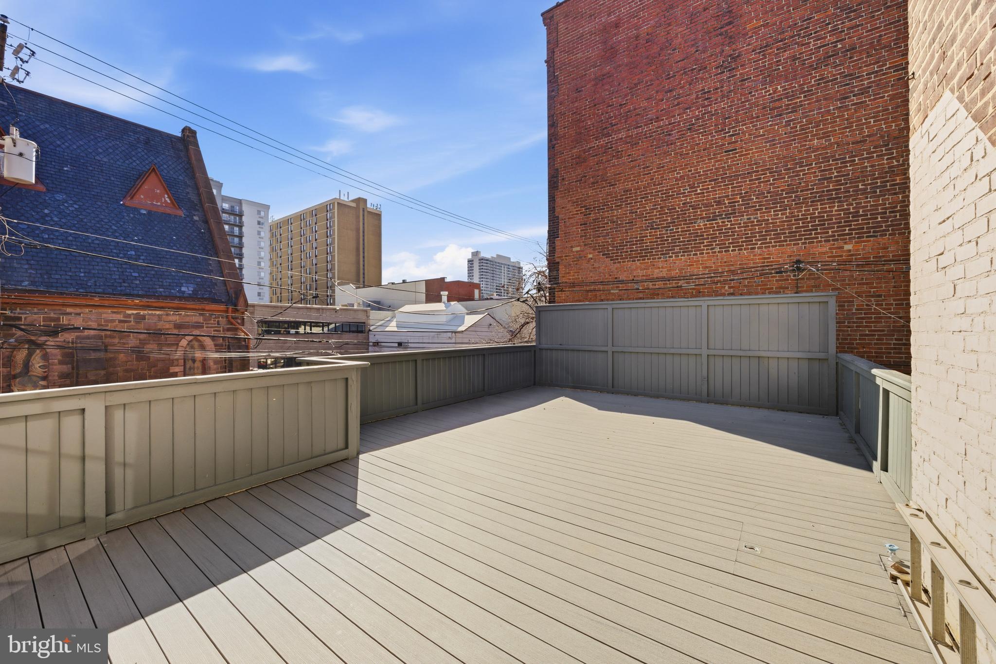 FAIRMOUNT - Residential