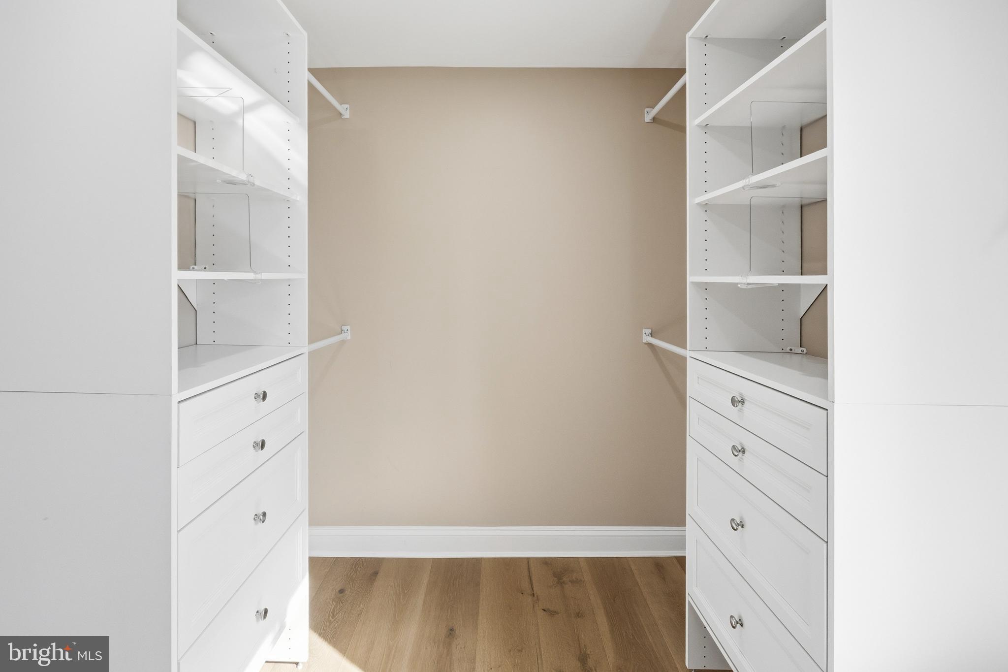 FAIRMOUNT - Residential