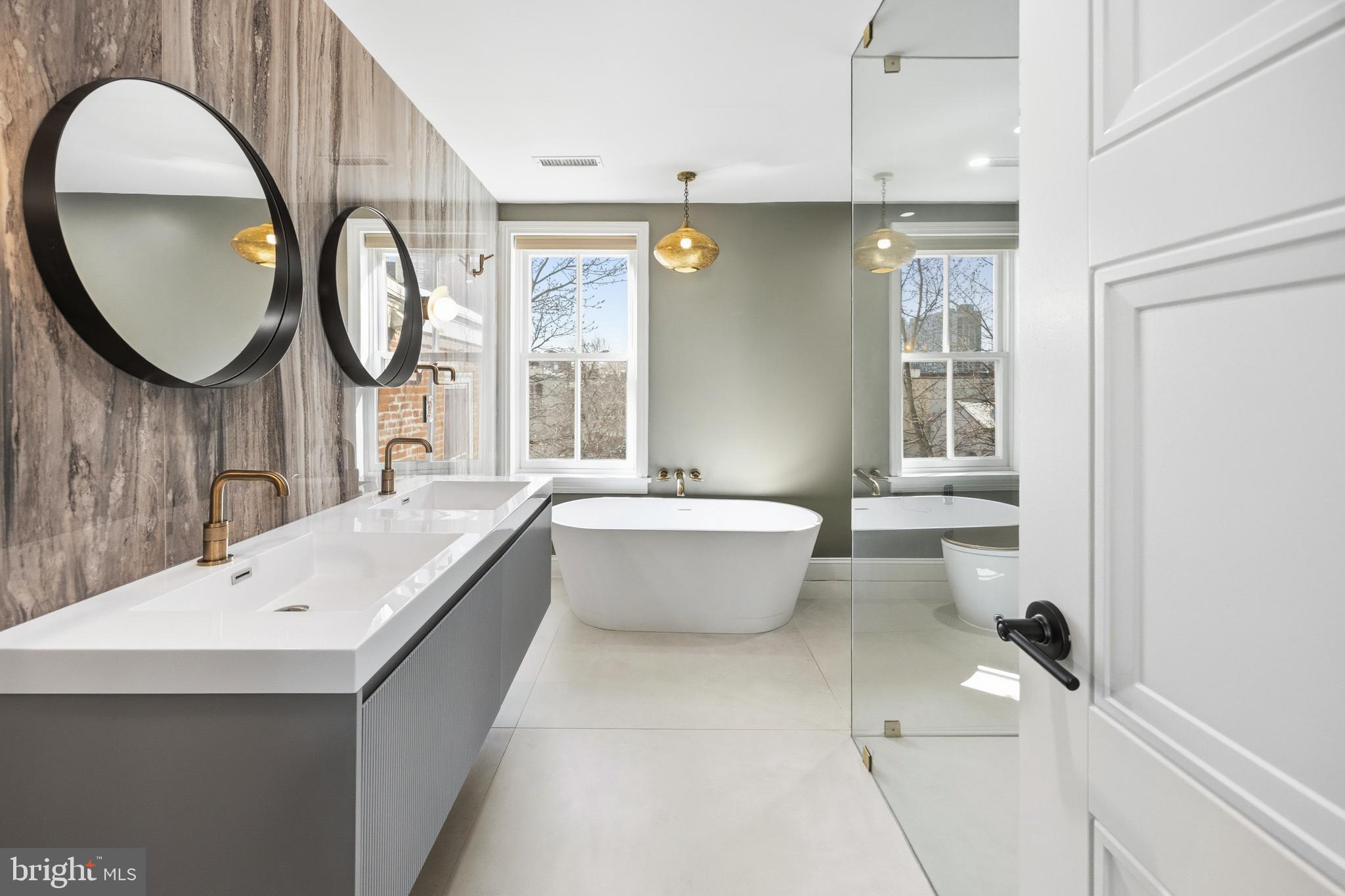 FAIRMOUNT - Residential