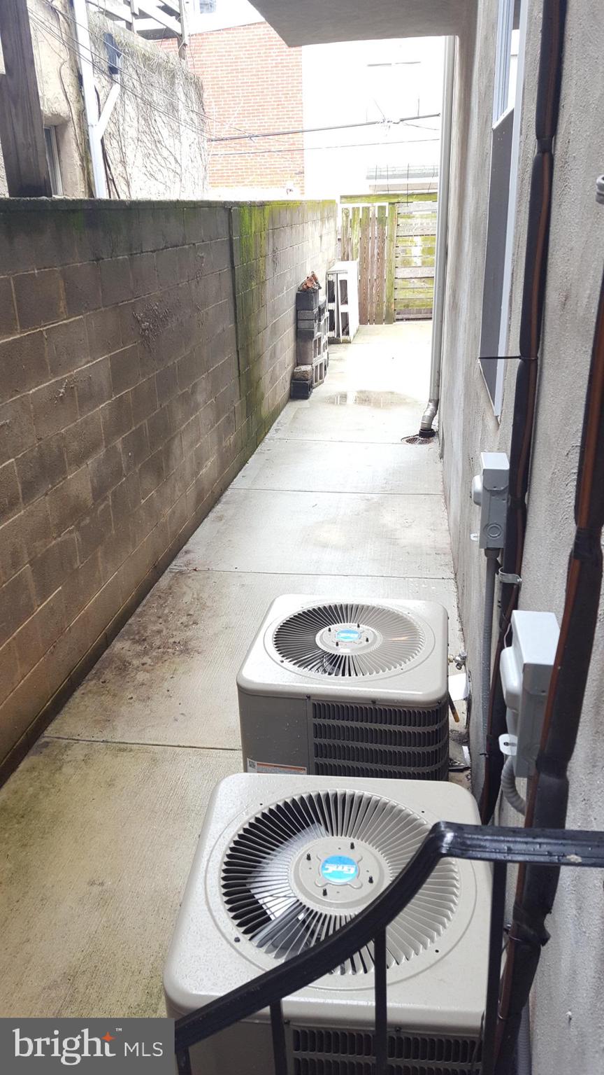 FRANCISVILLE - Residential Lease