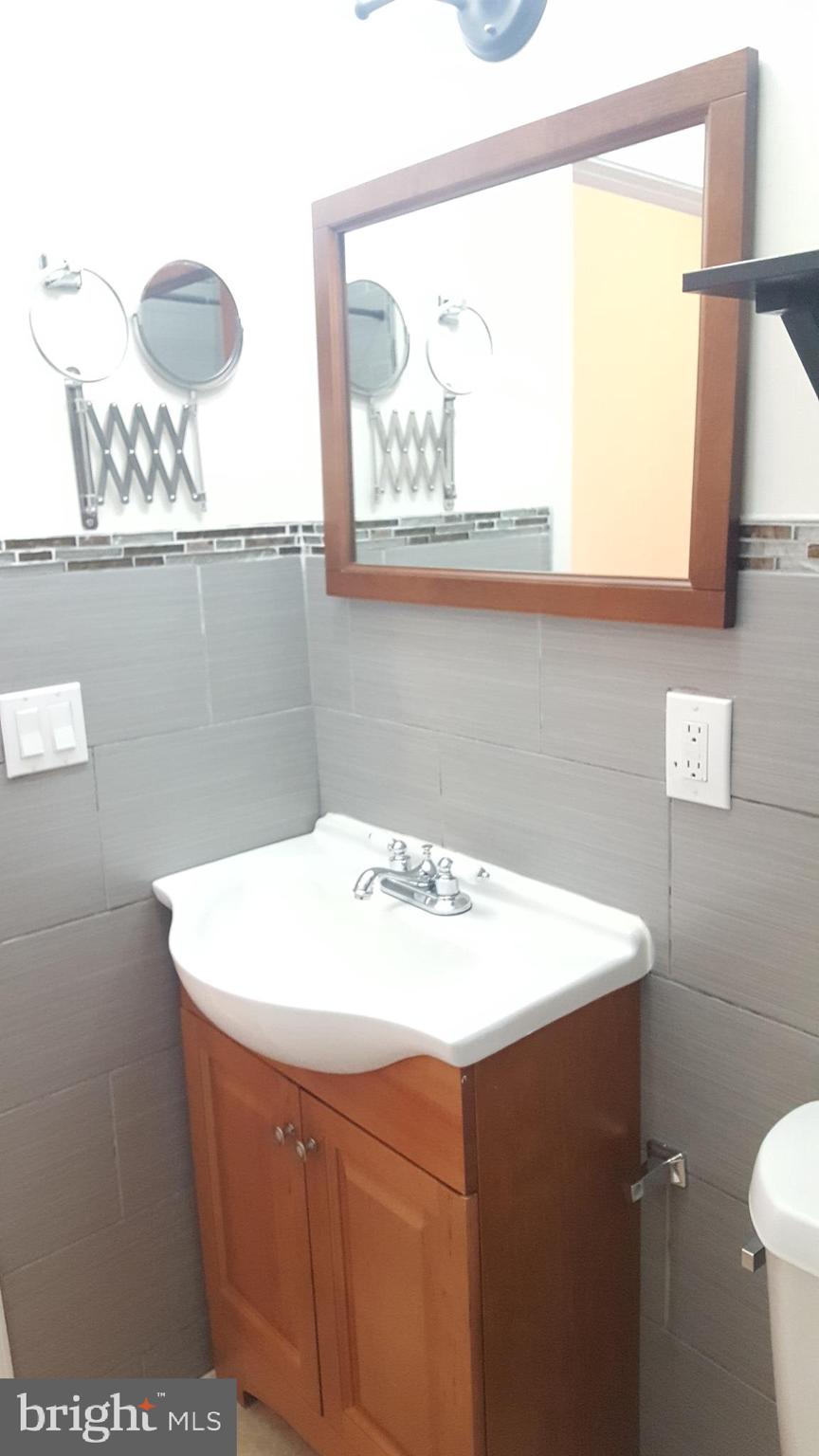 FRANCISVILLE - Residential Lease