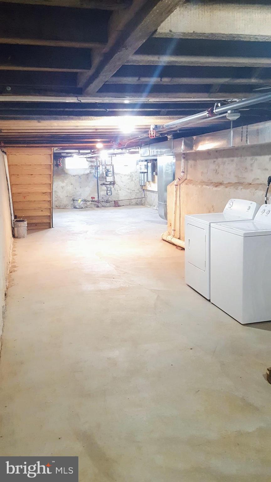 FRANCISVILLE - Residential Lease