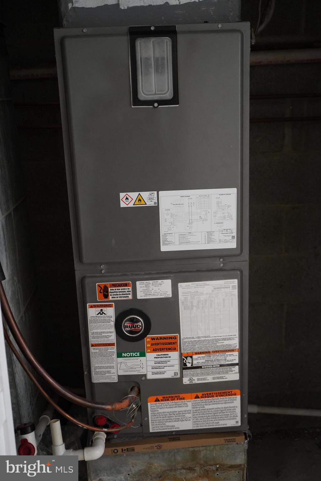 WASHINGTON VILLAGE - Residential