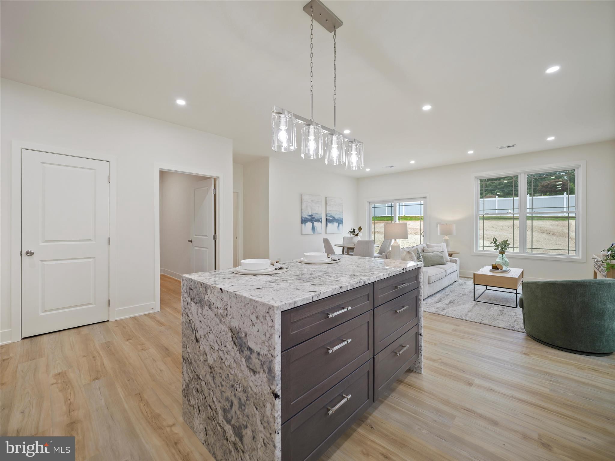 SPRING VALLEY - Residential