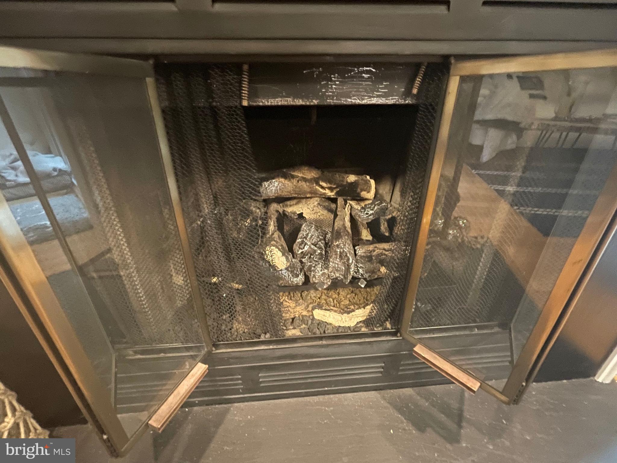 RIVA TRACE/SPRING PLACE - Residential