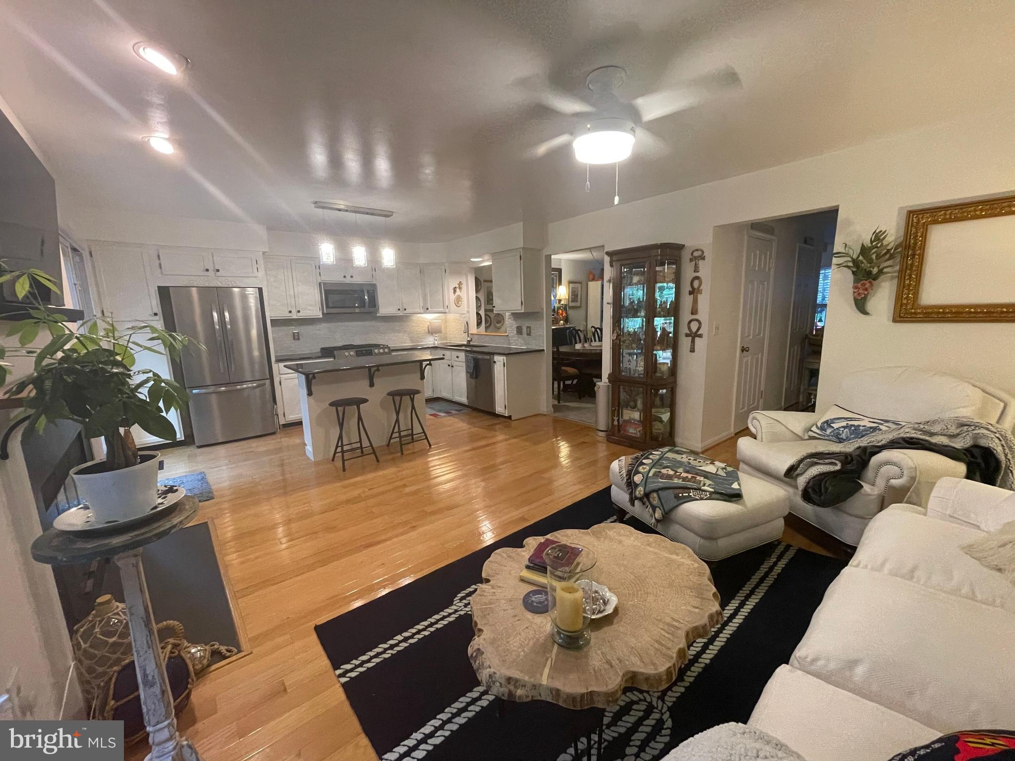 RIVA TRACE/SPRING PLACE - Residential