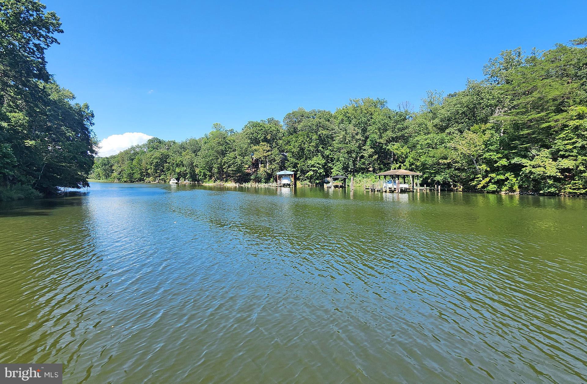 RIVA TRACE/SPRING PLACE - Residential