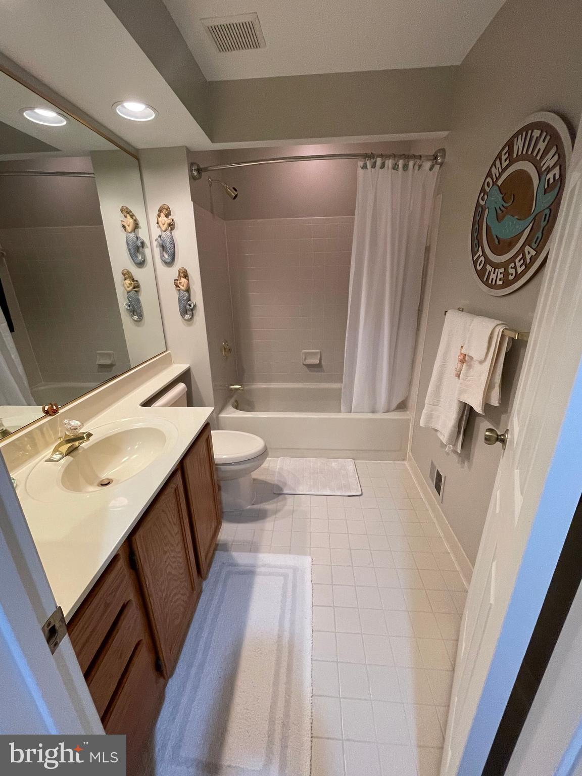 RIVA TRACE/SPRING PLACE - Residential