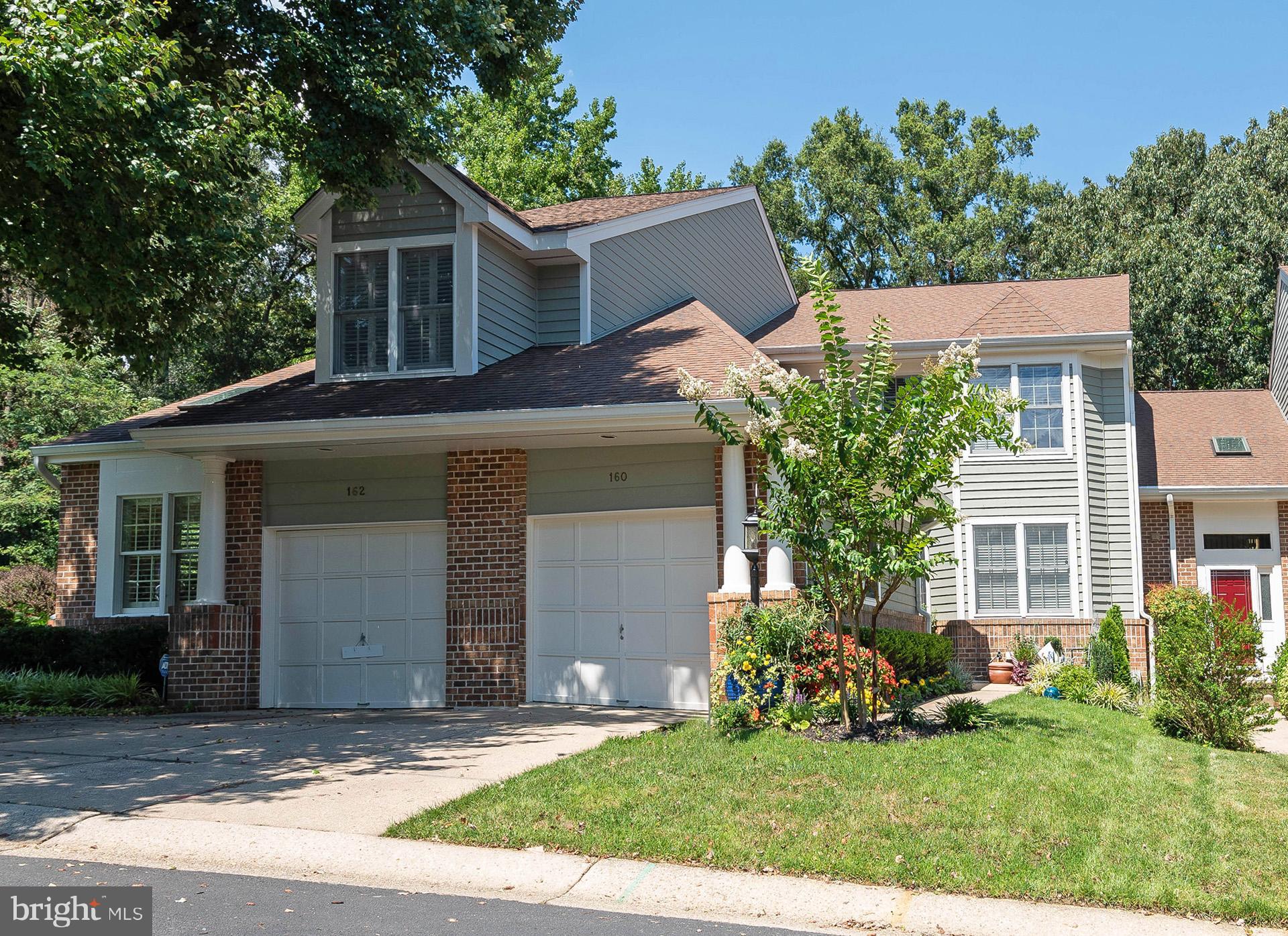 RIVA TRACE/SPRING PLACE - Residential