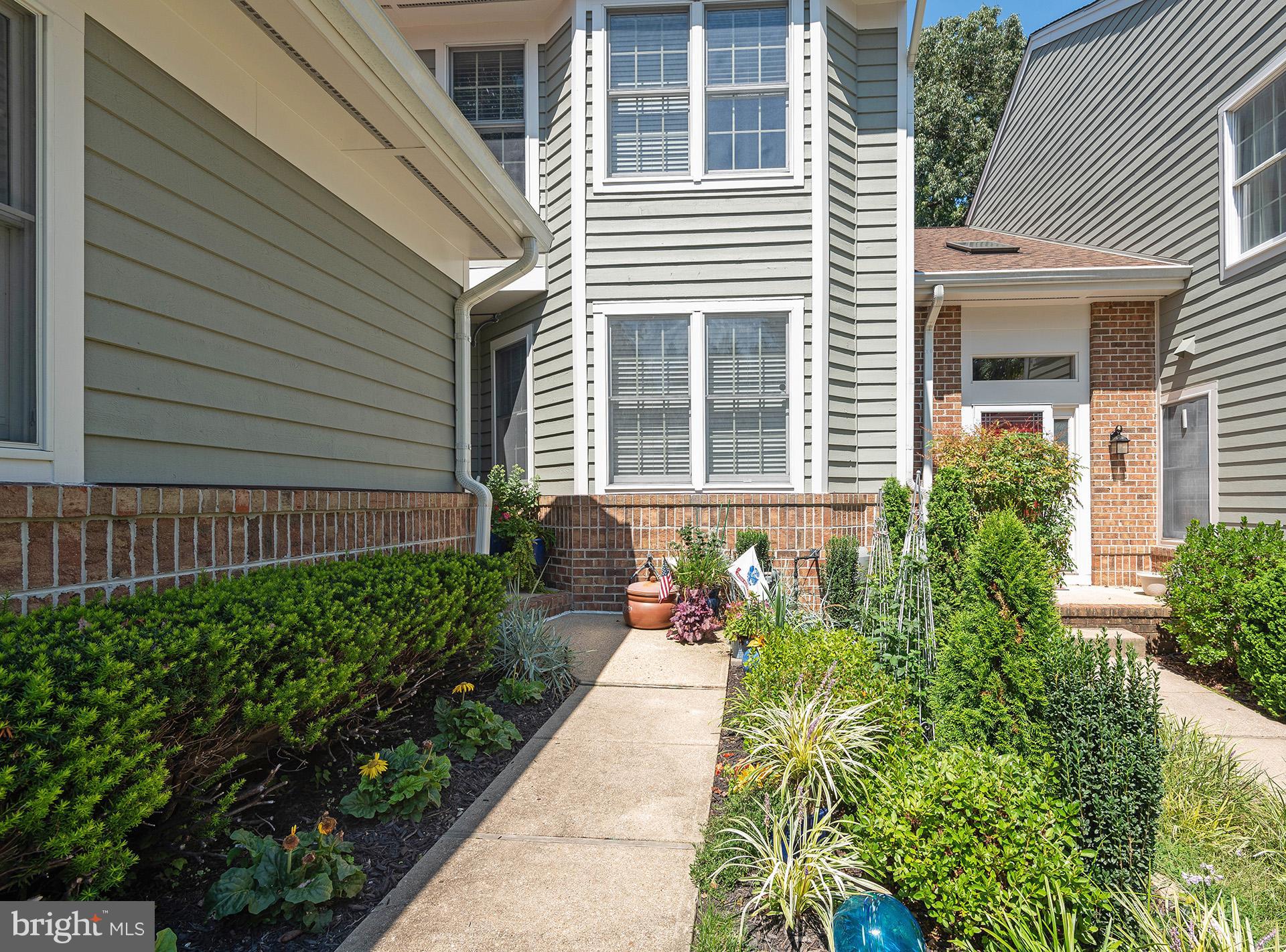 RIVA TRACE/SPRING PLACE - Residential