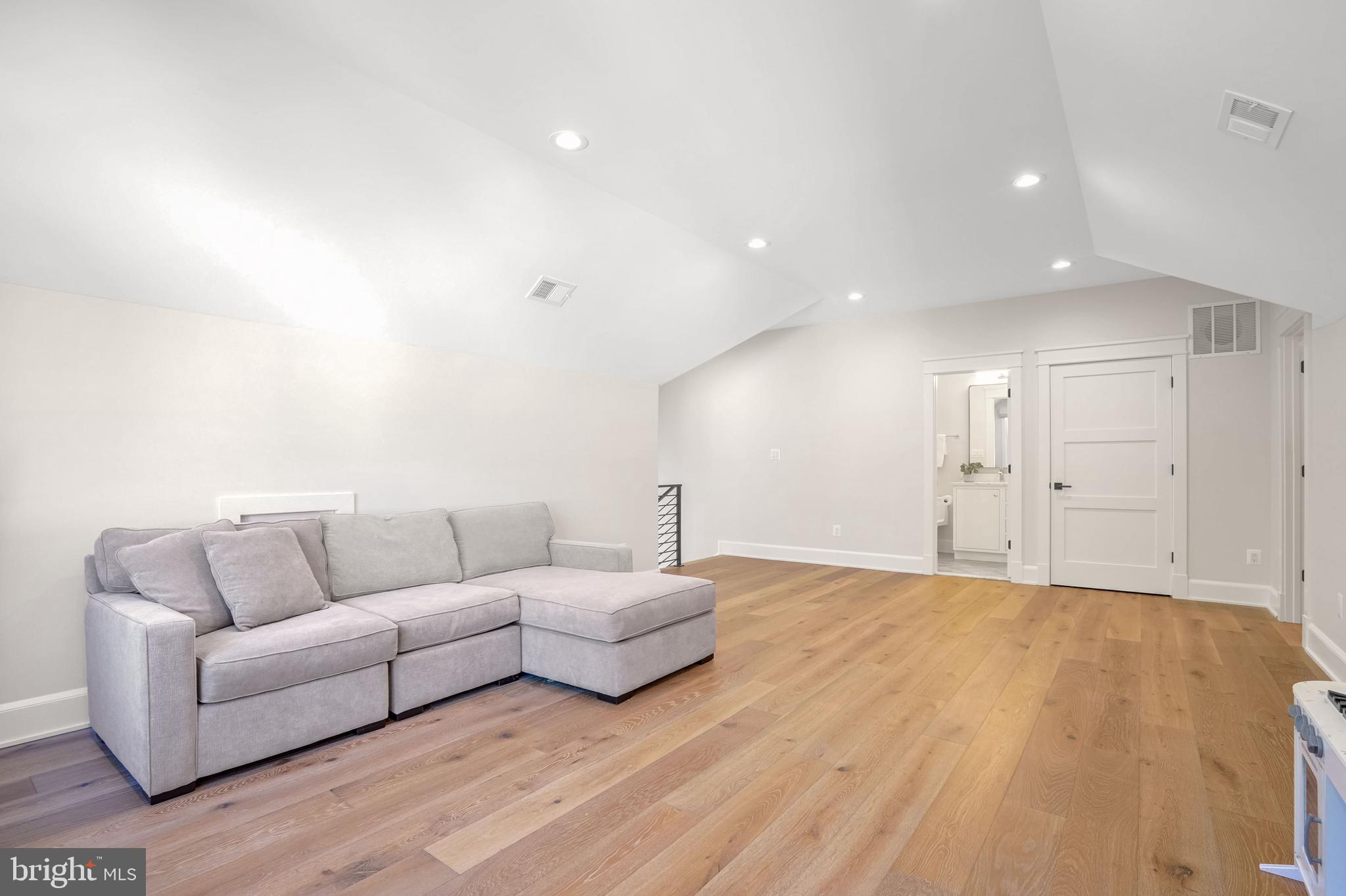 CHERRYDALE - Residential