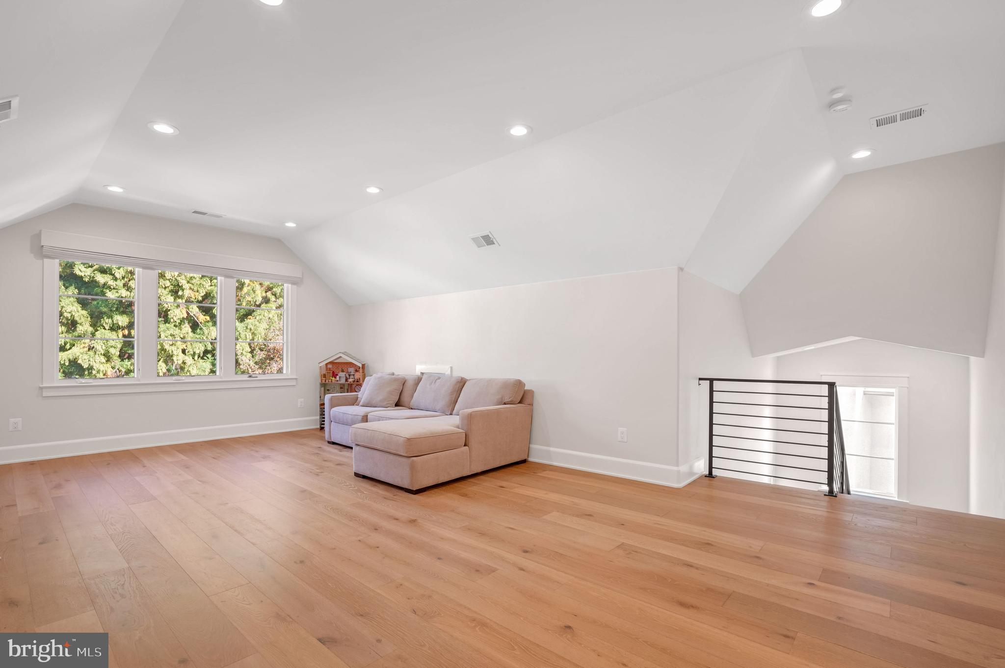 CHERRYDALE - Residential