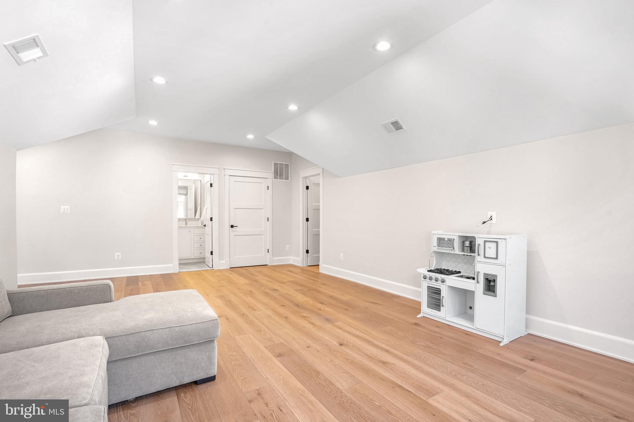 CHERRYDALE - Residential