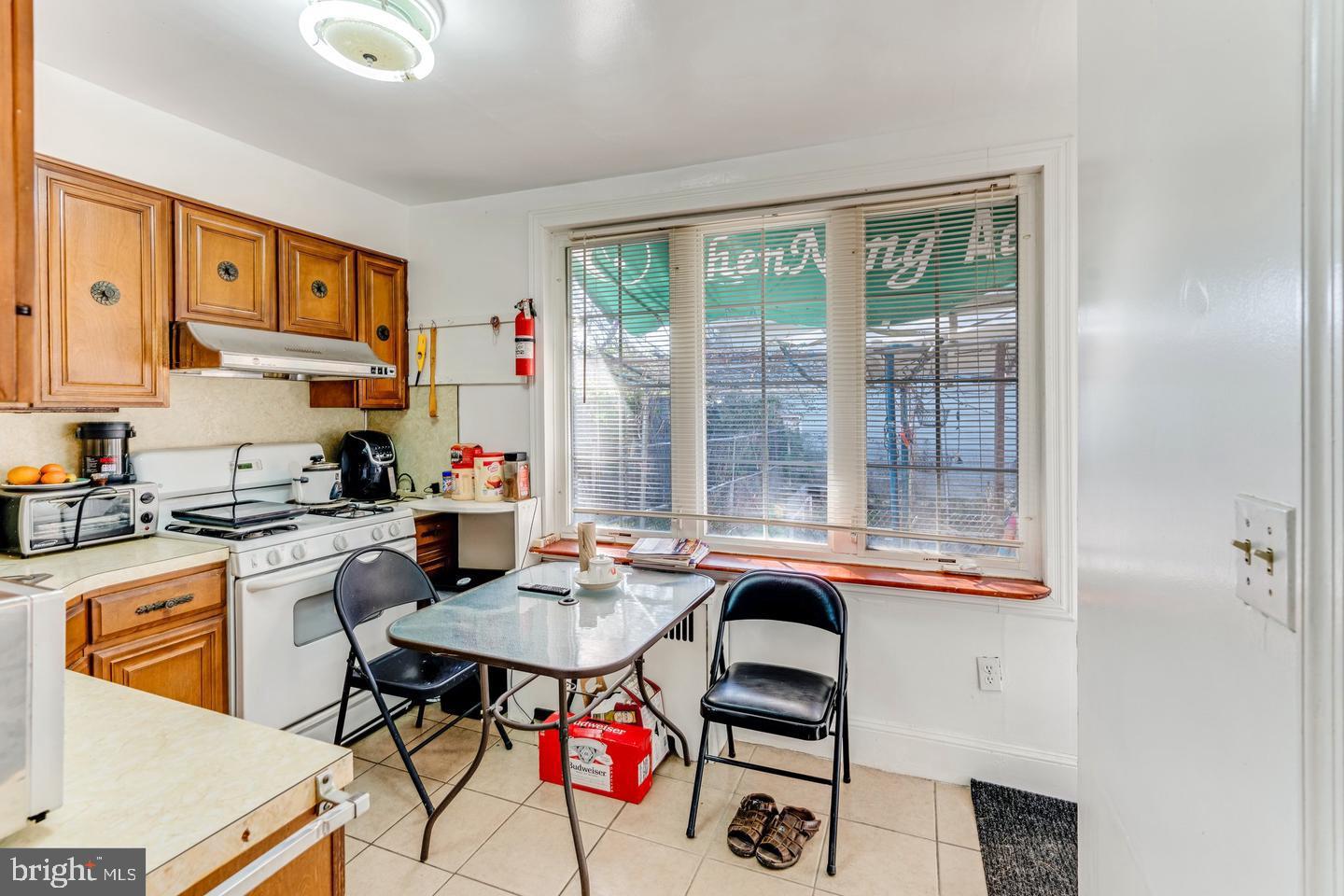 WISSINOMING - Commercial Sale