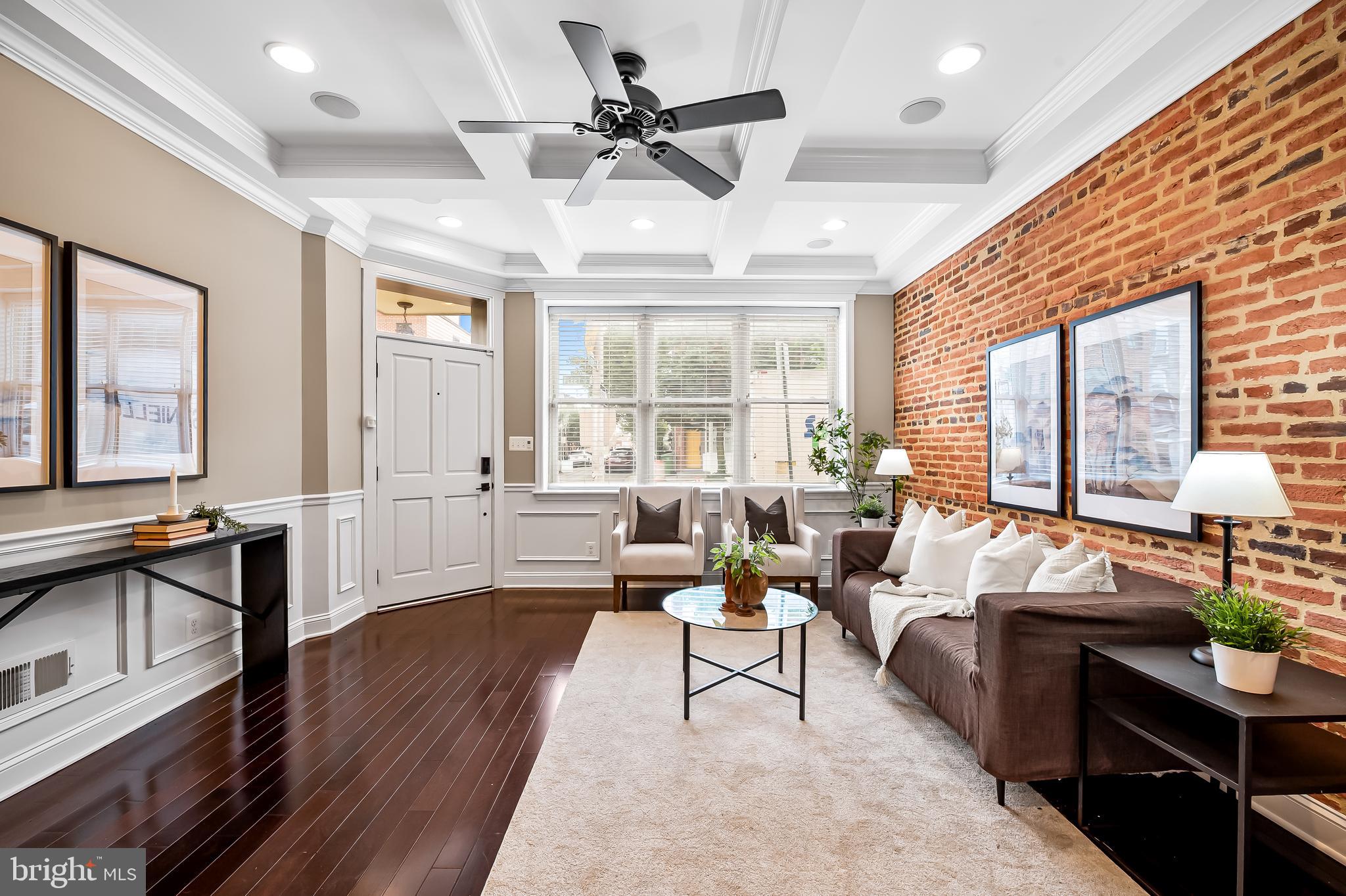 2524 FLEET STREET