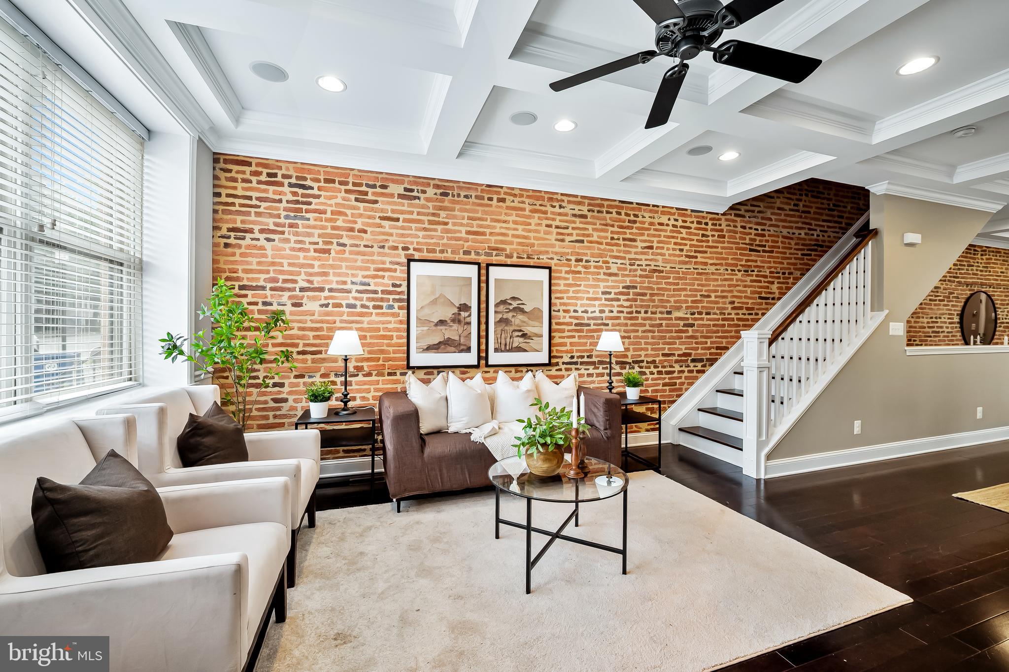 2524 FLEET STREET