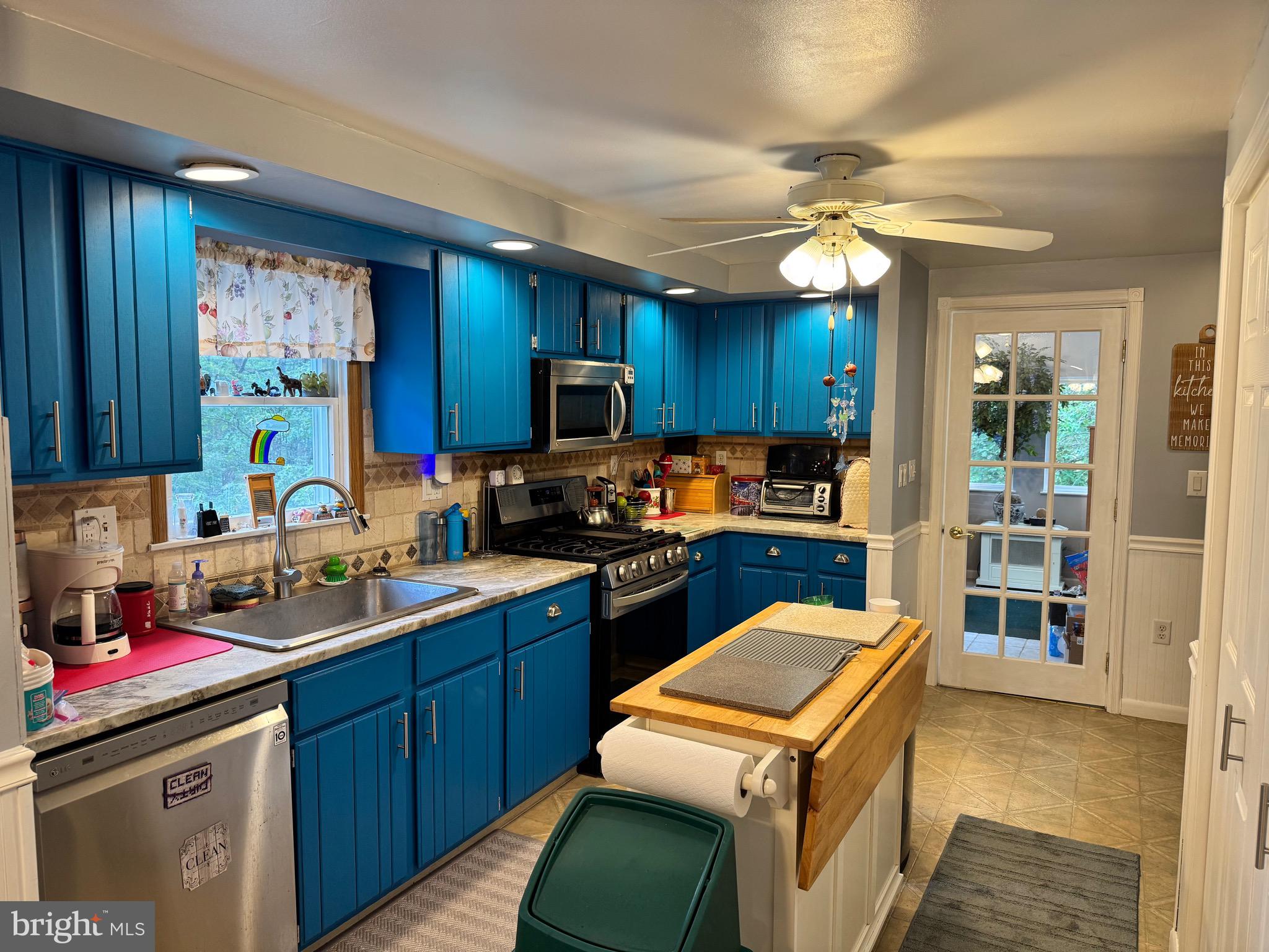 BIRCH HOLLOW ESTATES - Residential