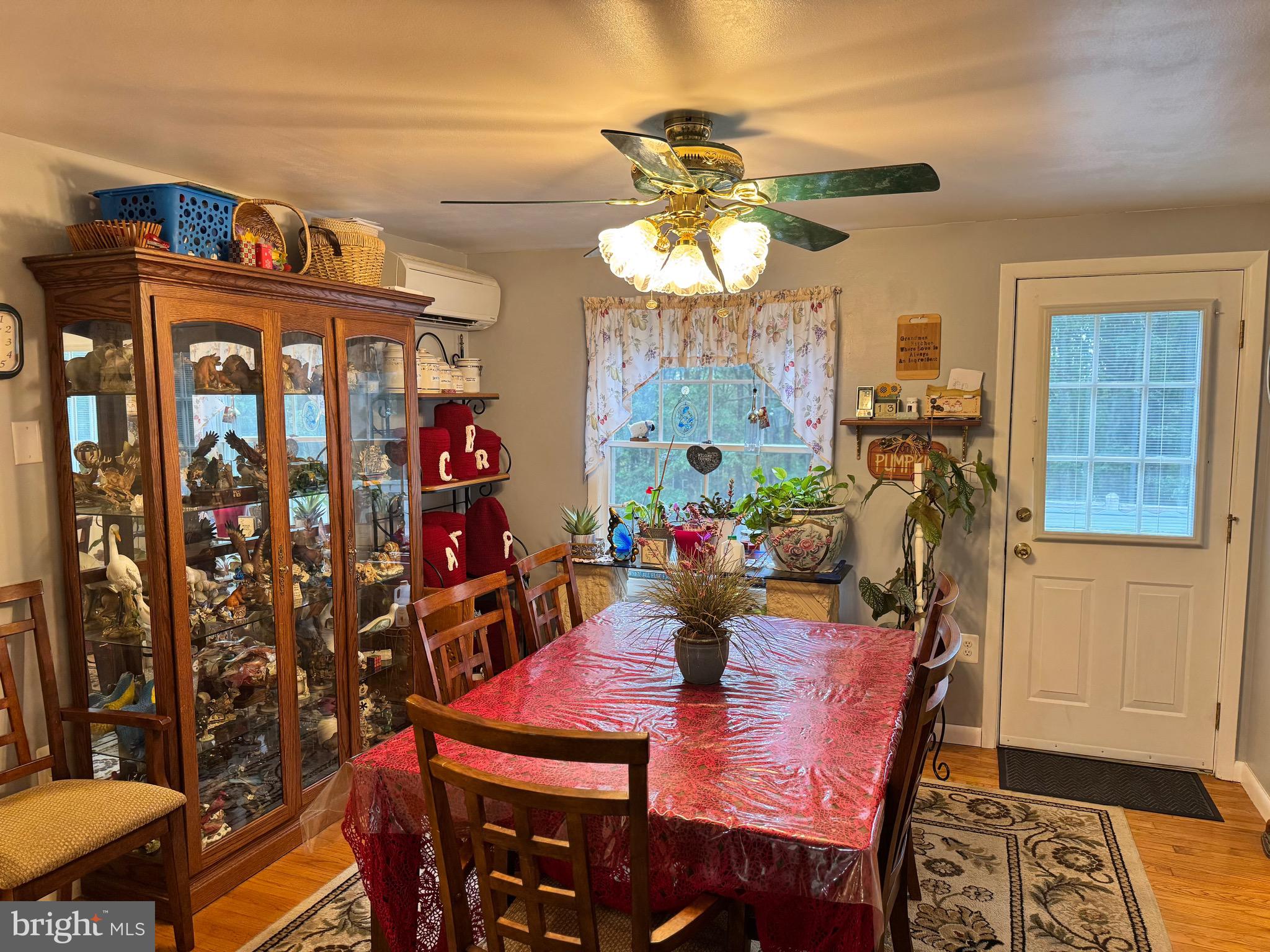 BIRCH HOLLOW ESTATES - Residential