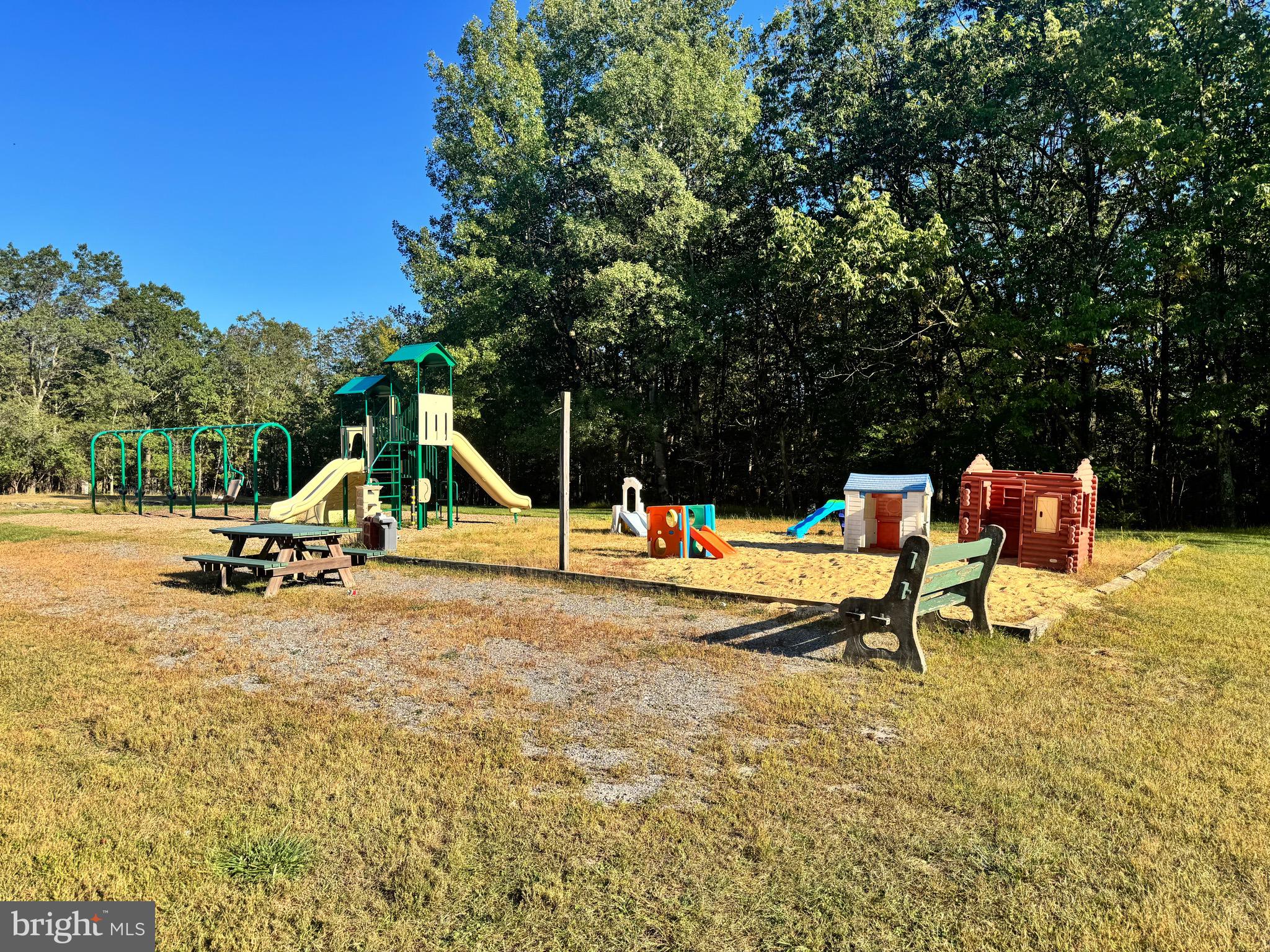 BIRCH HOLLOW ESTATES - Residential