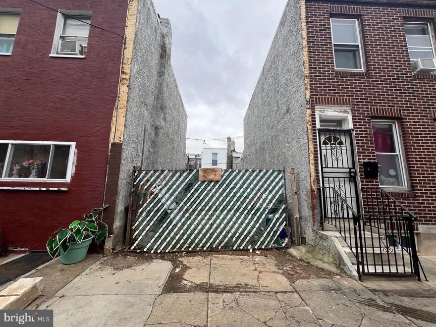 Please note, this is a drive-by lot only; no scheduled viewings are necessary. Buyer is responsible for verifying zoning, measurements, and taxes with the City of Philadelphia. Seller prefers to sell as part of a package (see additional MLS numbers): 132152900, 071062500, 192108800, 332267600, 111071300, 432017500, 432020300, 123051700, 193048400, 061179000, 442231700.