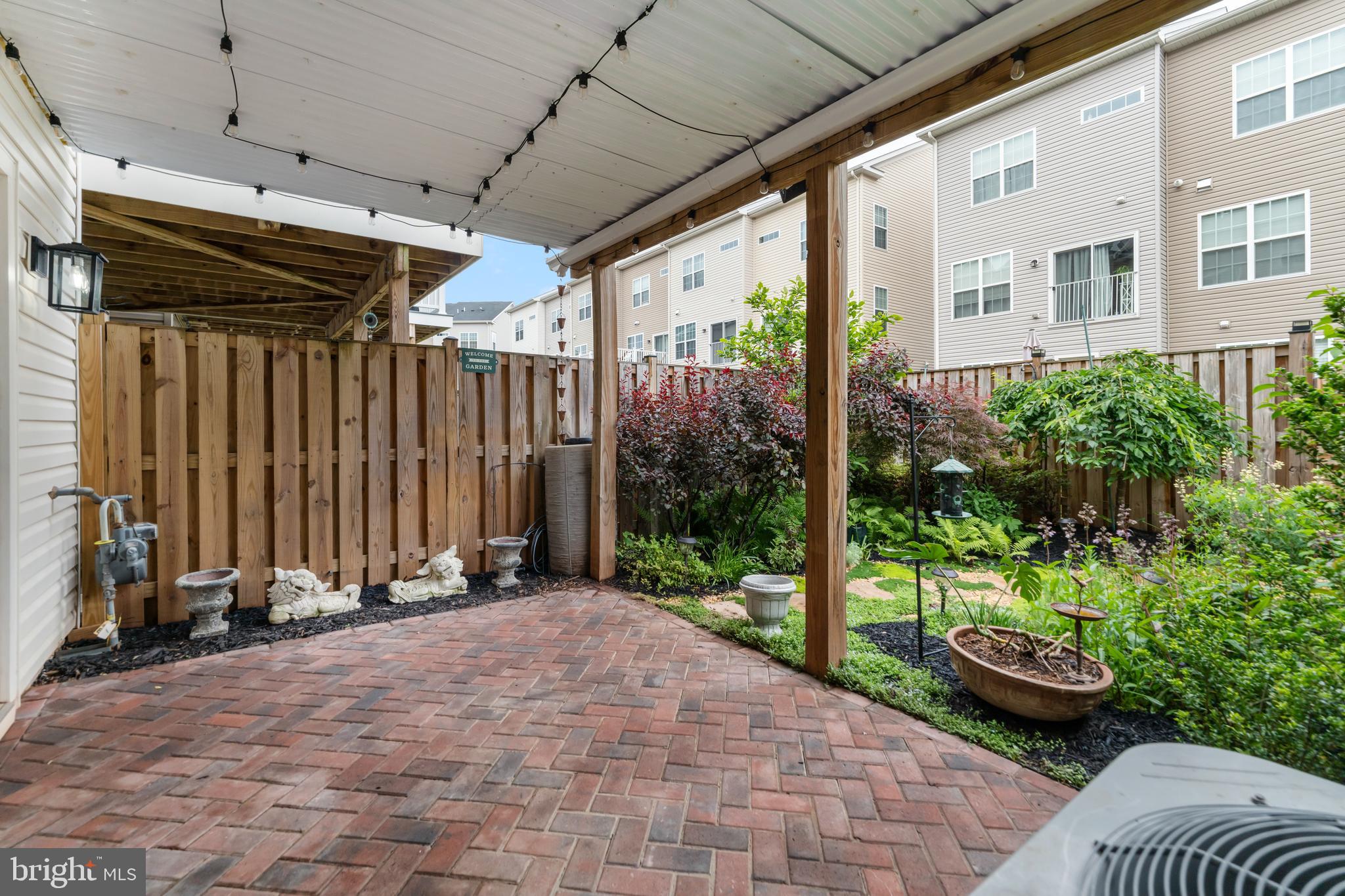 JEFFERSON PLACE - Residential