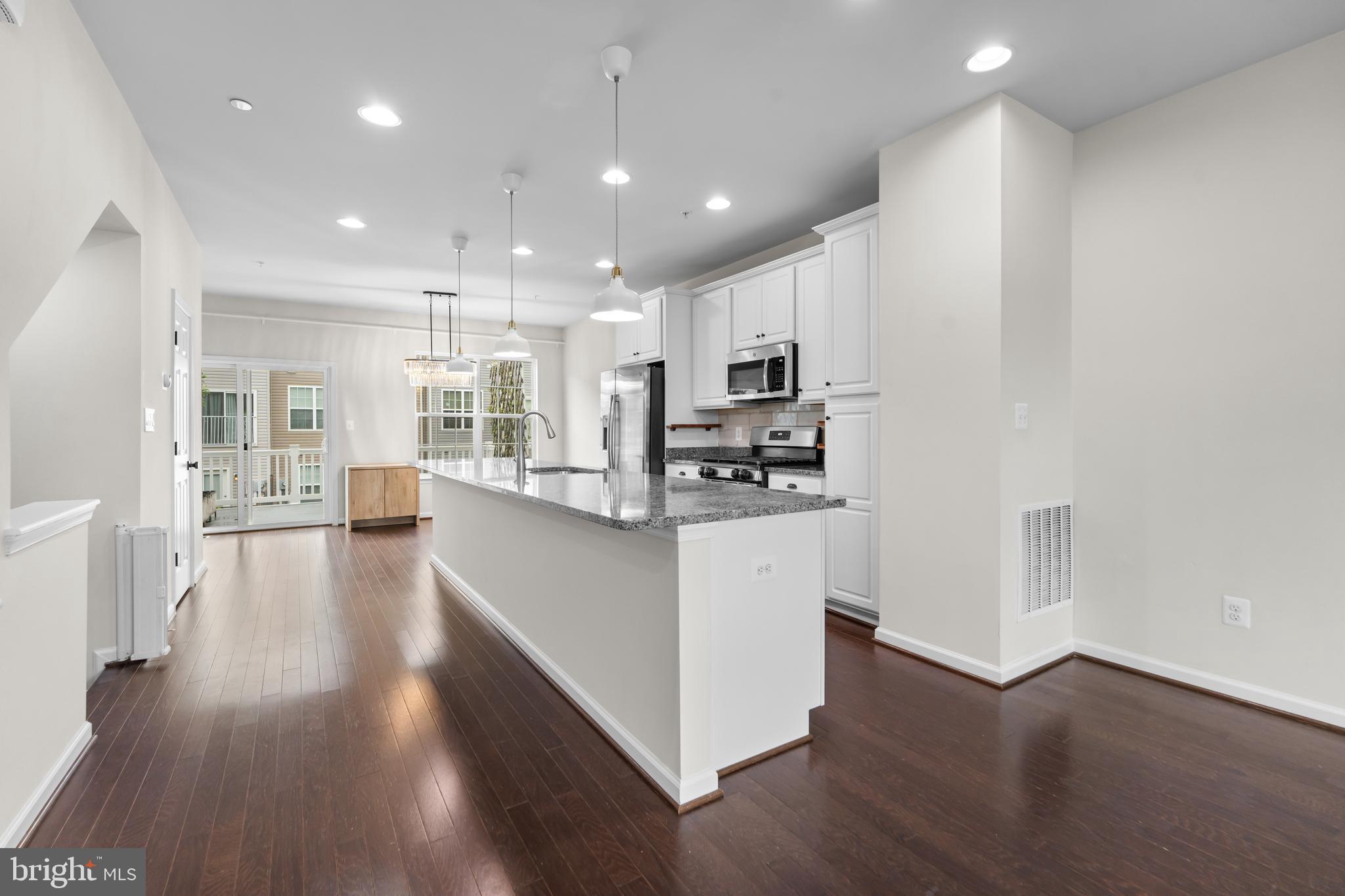 JEFFERSON PLACE - Residential