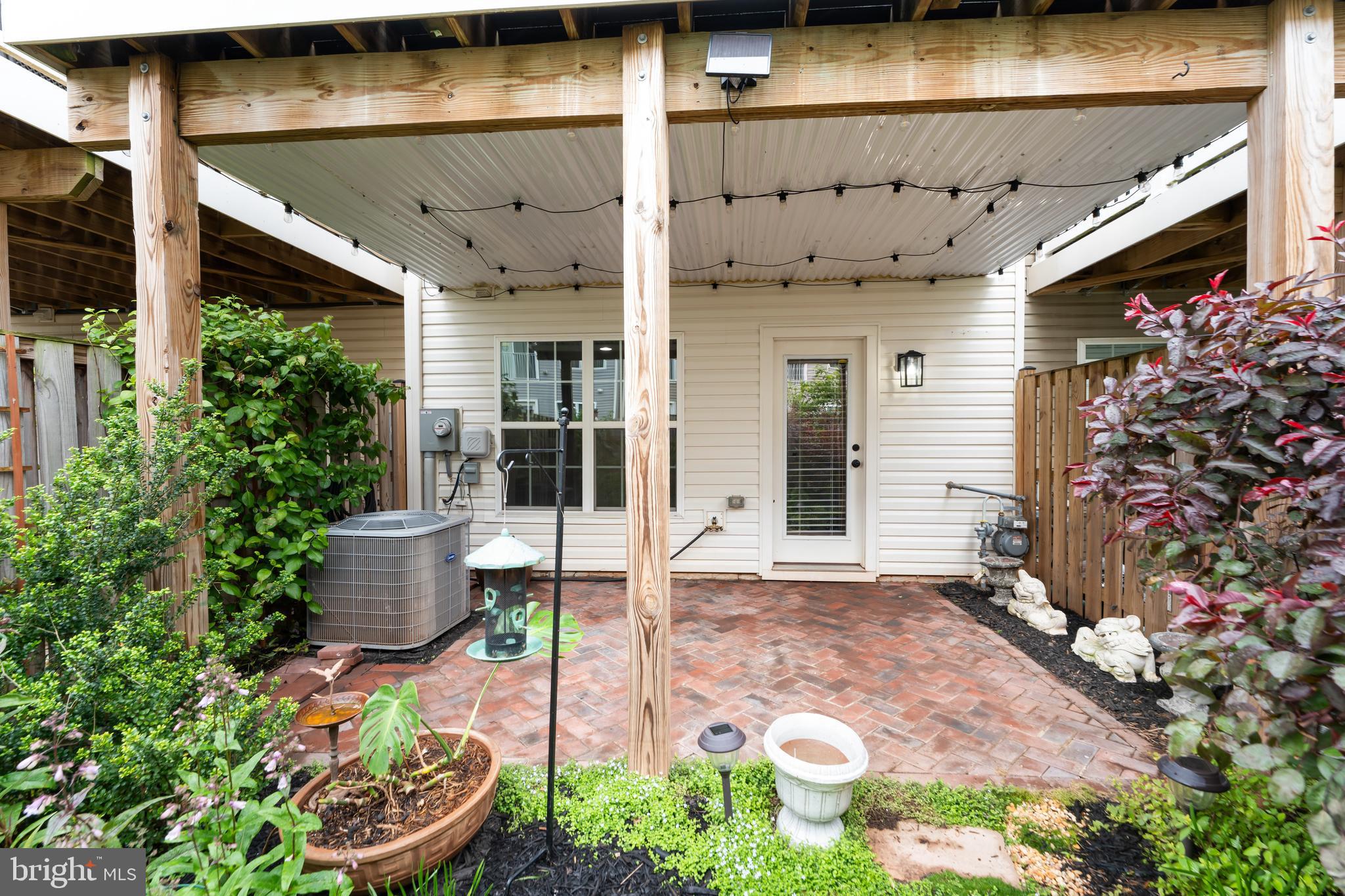 JEFFERSON PLACE - Residential