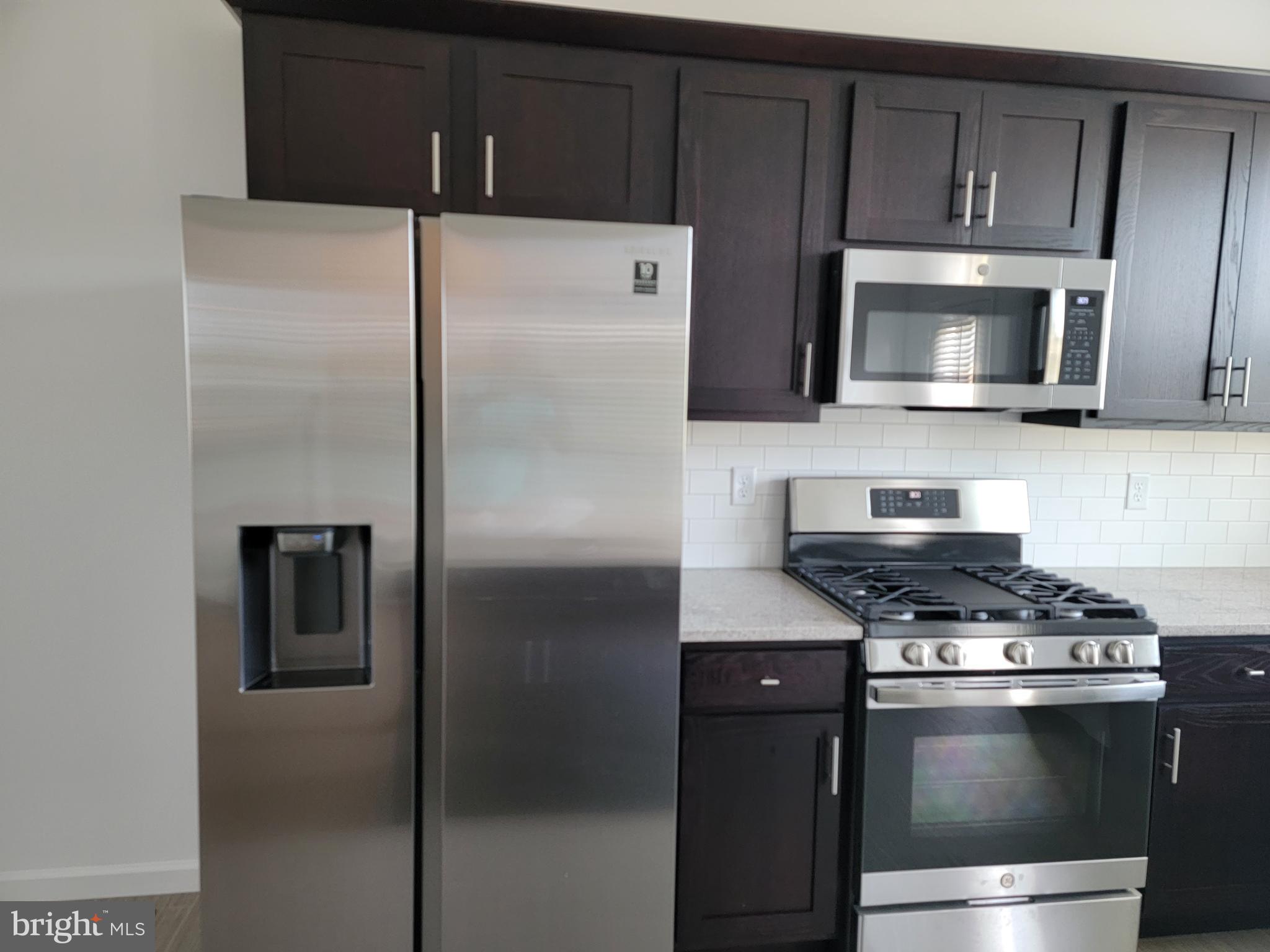 HANBURY COURT AT WINDING HILLS - Residential Lease