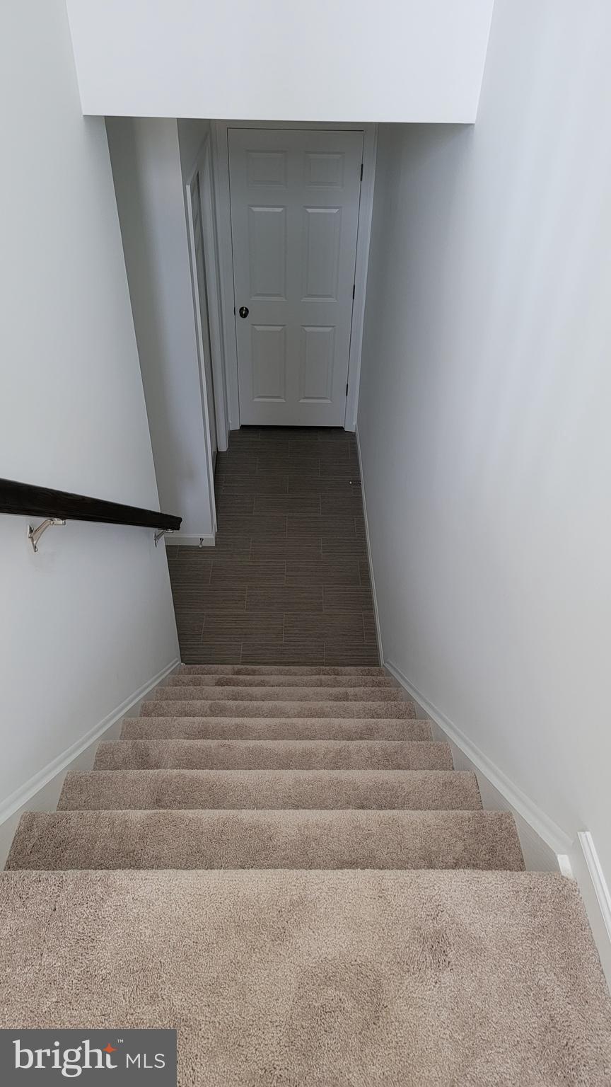 HANBURY COURT AT WINDING HILLS - Residential Lease