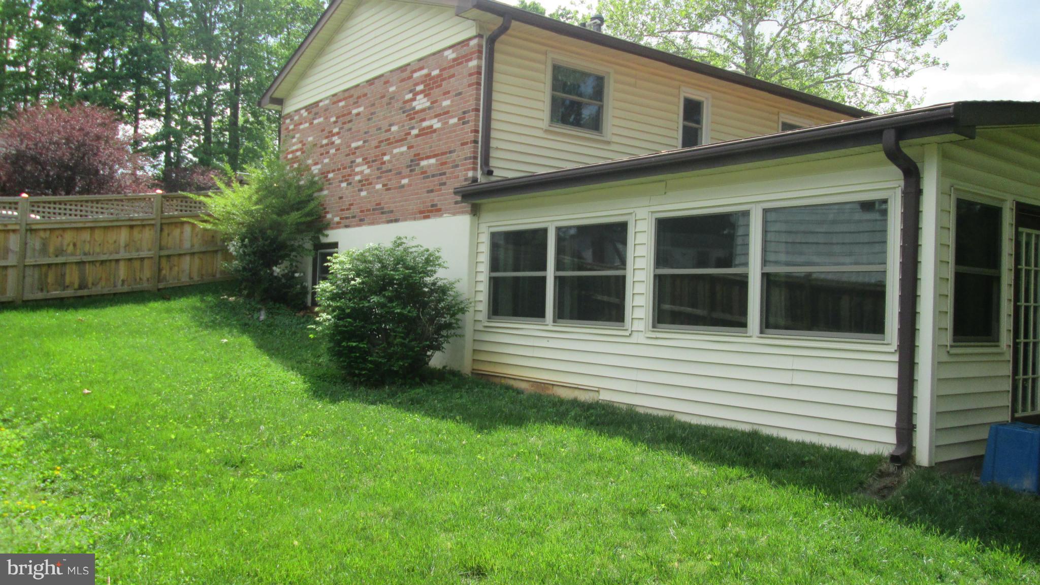 DALE CITY - Residential Lease