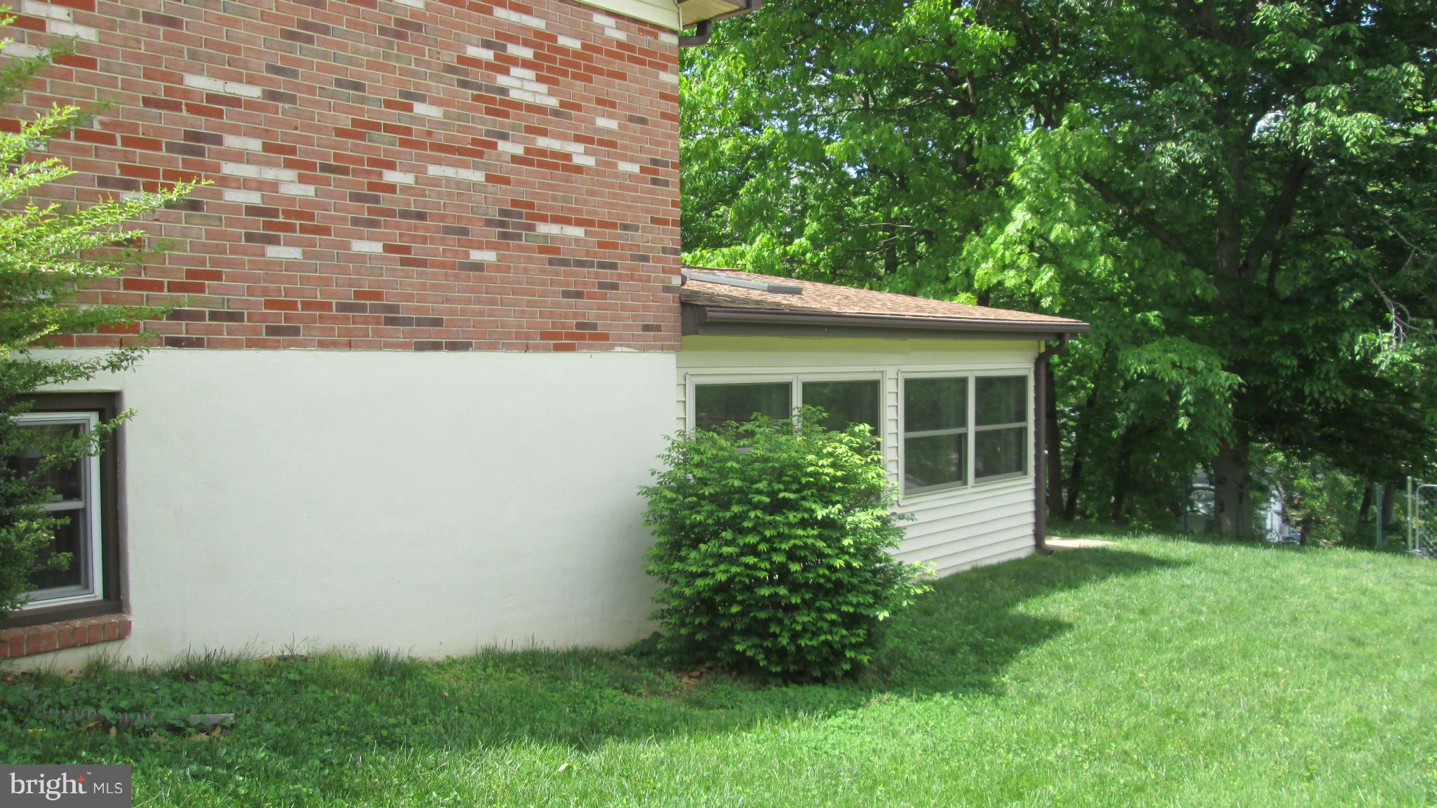 DALE CITY - Residential Lease