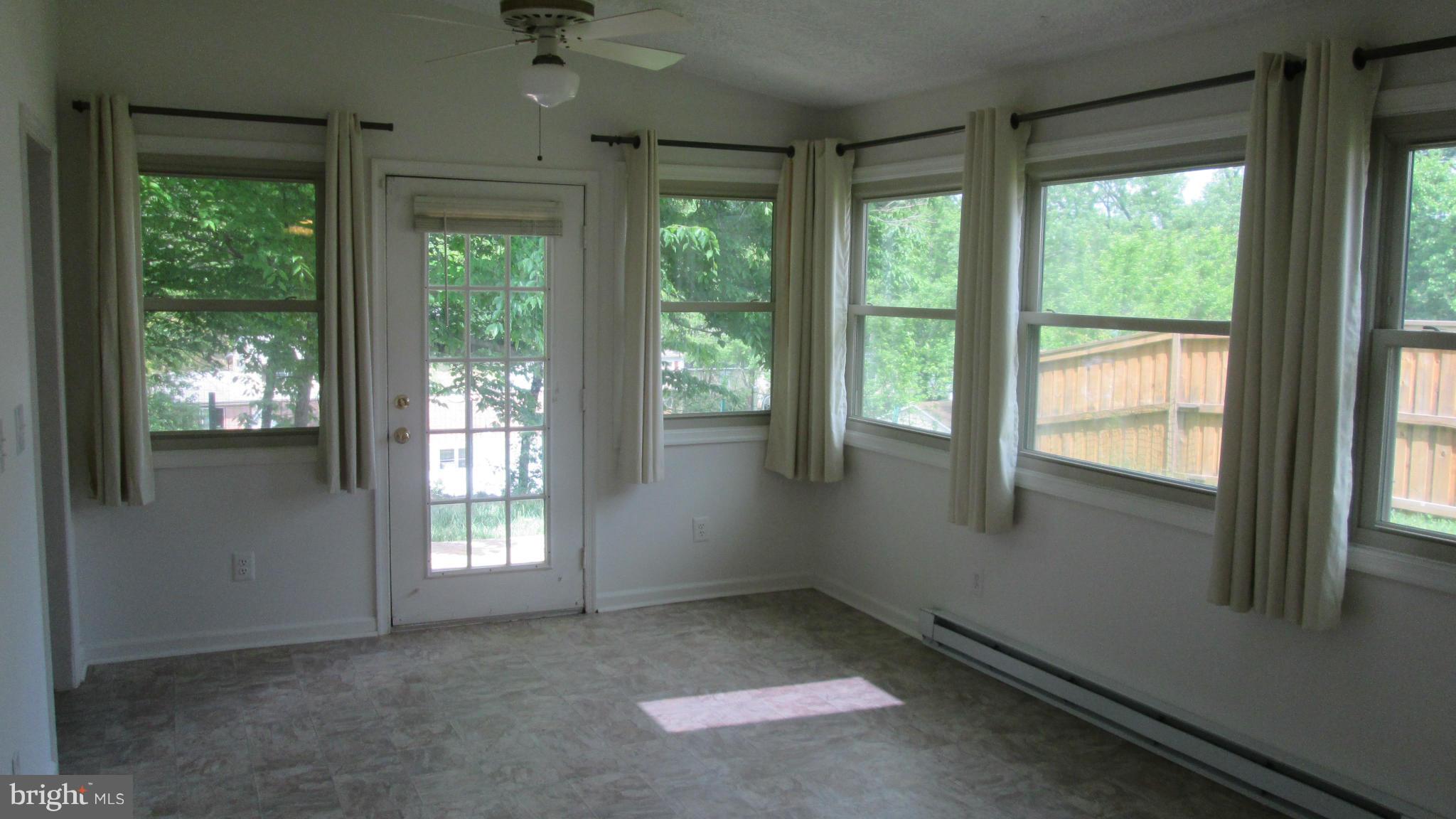 DALE CITY - Residential Lease