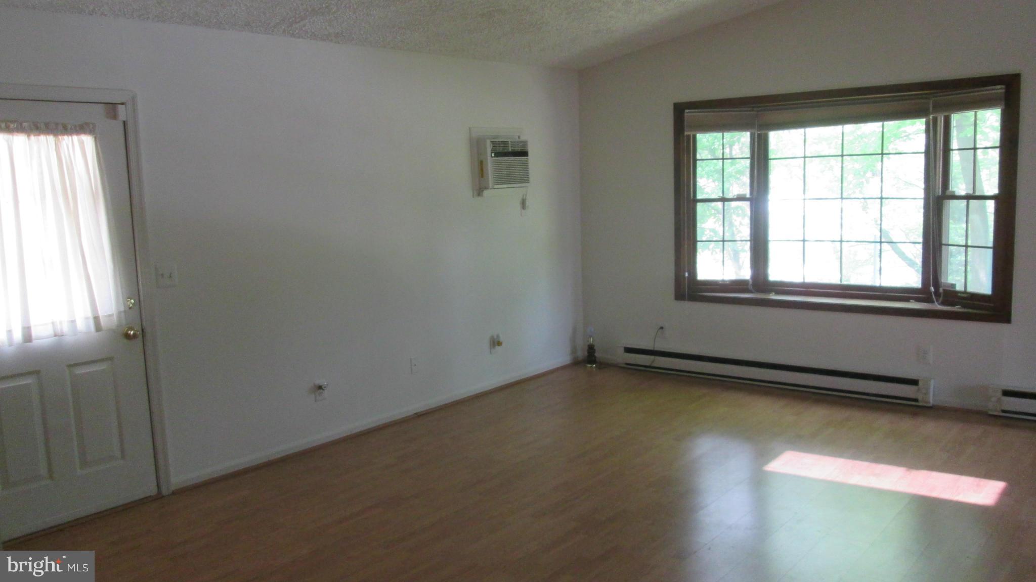 DALE CITY - Residential Lease