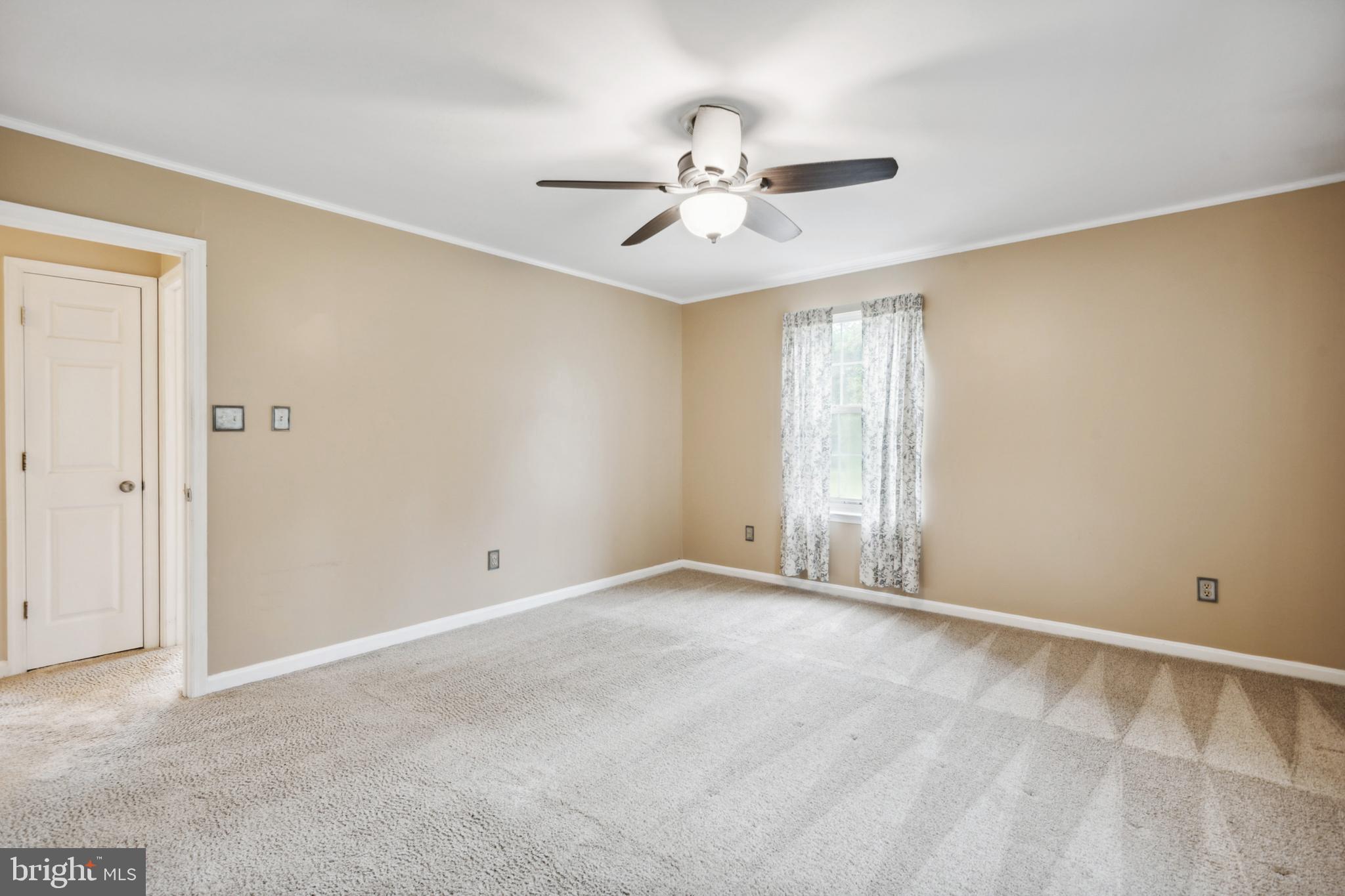 MEADOW ESTATES SUB - Residential